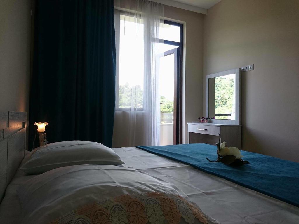 Hotel Holiday House Green Cape Batumi Mtsvane Kontskhi Exterior foto